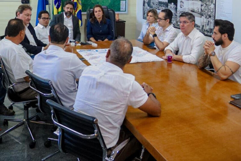 Infraestrutura e novos investimentos entram na pauta de reunião entre Dr. Victor Rocha e prefeita Adriane Lopes