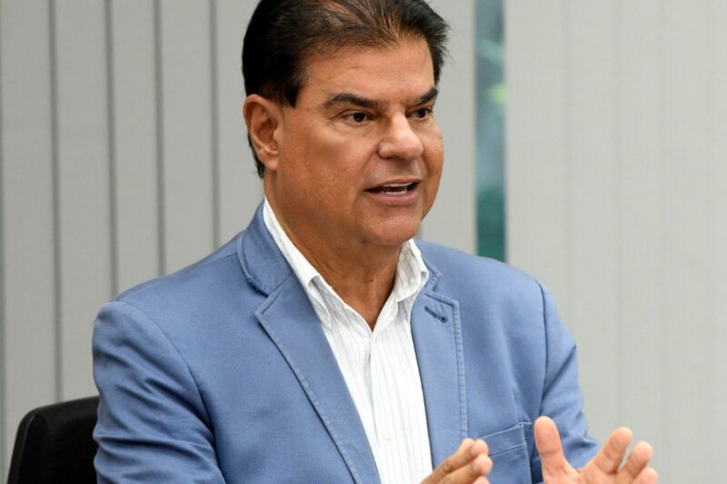 “Nós não vamos aceitar”, diz Nelsinho Trad após fala ofensiva de aliado de Trump contra brasileiras