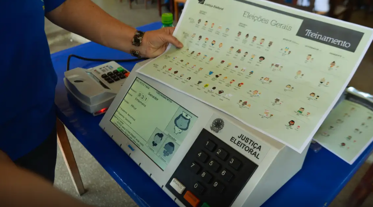 Prazo para regularizar título de eleitor termina nesta quarta e evita restrições