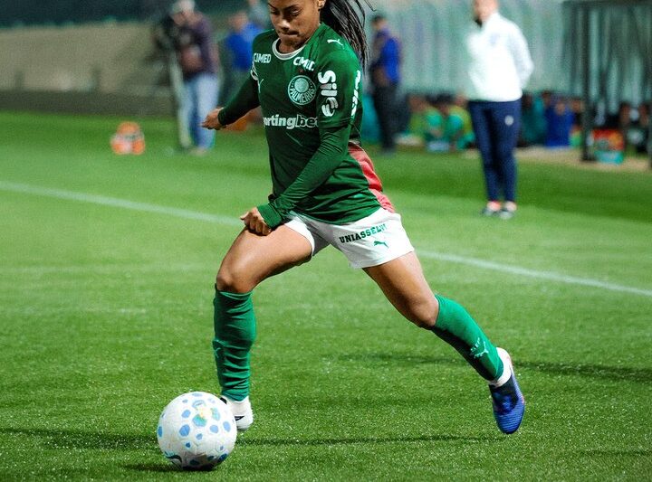 Palmeiras atropela Atlético-MG, vira vice-líder e encosta no Corinthians no Brasileirão Feminino