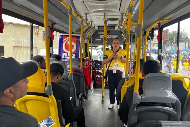 Maio Amarelo reúne 300 motociclistas em ação de conscientização sobre segurança no trânsito