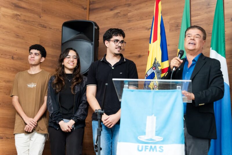 Concurso de redação da Rota Bioceânica premia 25 estudantes e emociona cerimônia em Campo Grande