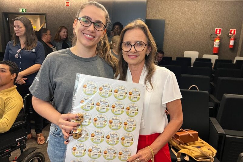 Projeto do Senac capacita mães da APAE para gerar renda por meio da confeitaria