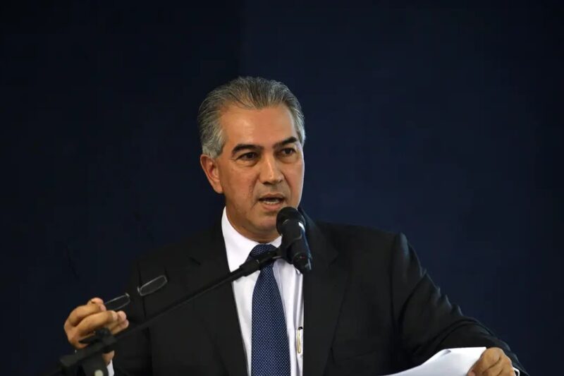 Reinaldo defende prioridade à educação e critica concentração de recursos na União