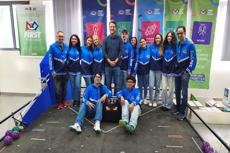 Equipe da Escola Sesi de Naviraí representa o Brasil em torneio internacional de robótica no México