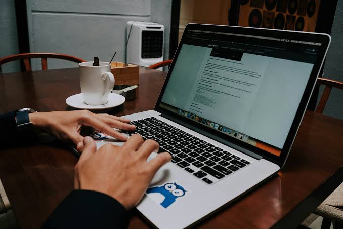 Centro-Oeste concentra mais de 62 mil empregos formais em TIC e tem terceira maior média salarial do país
