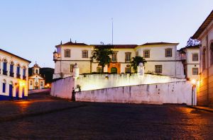 Escola de Minas da UFOP celebra 150 anos com festival que reúne ciência, literatura e cultura